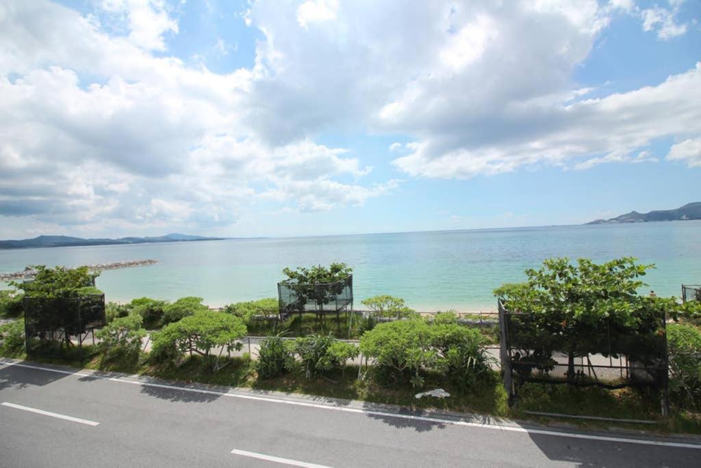 Beach Side Hotel Yamoriyanonikai 나고 외부 사진